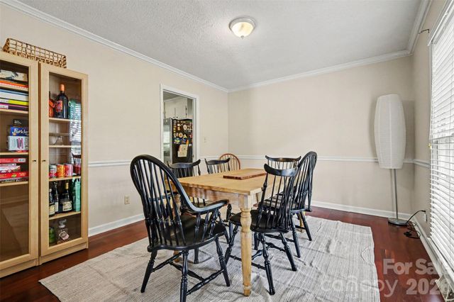11808 Tall Oak Place, Charlotte, NC 28226