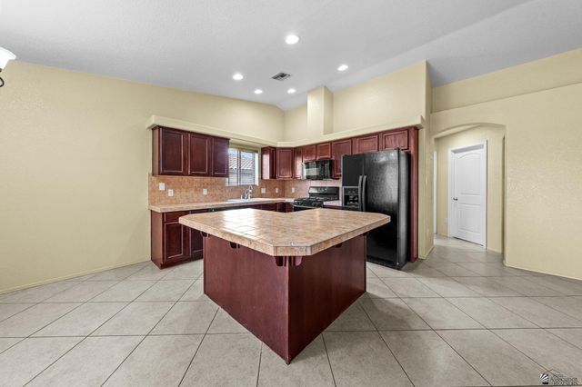 11534 E 28 Pl, Yuma, AZ 85367