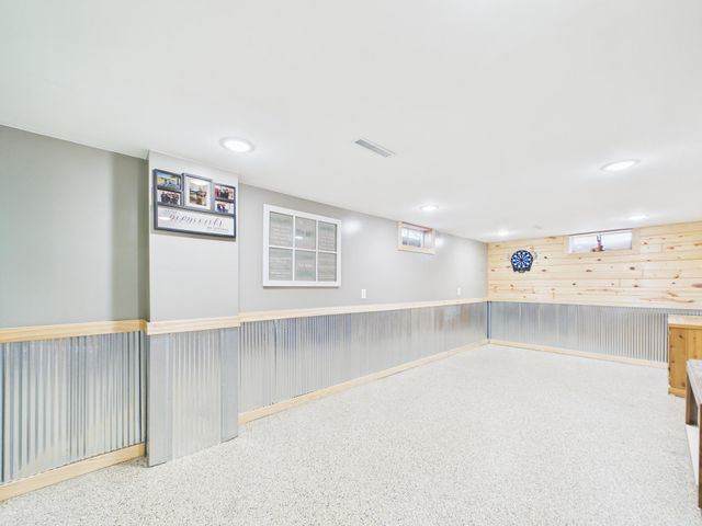 300 E 8th Street, Starbuck, MN 56381