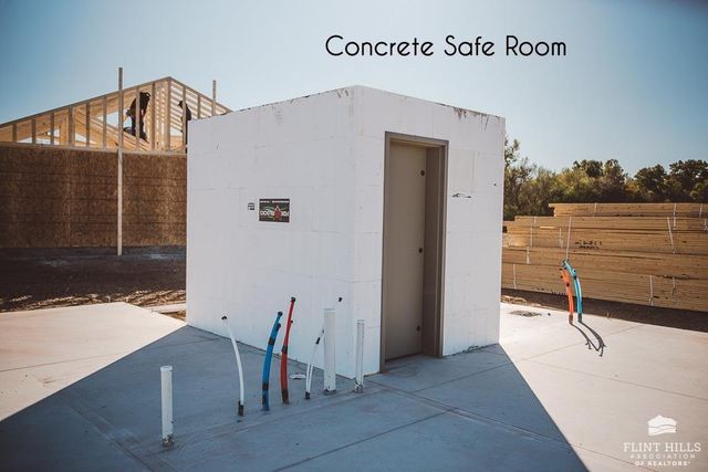 9174 Camp Court, Manhattan, KS 66502