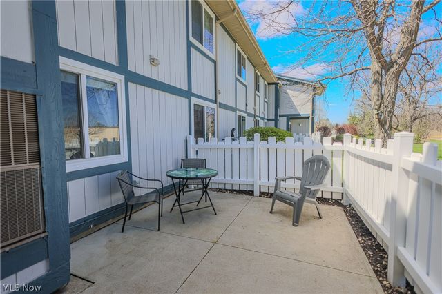 9040 Portage Pointe Drive B, Streetsboro, OH 44241