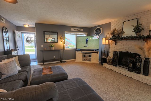 9040 Portage Pointe Drive B, Streetsboro, OH 44241