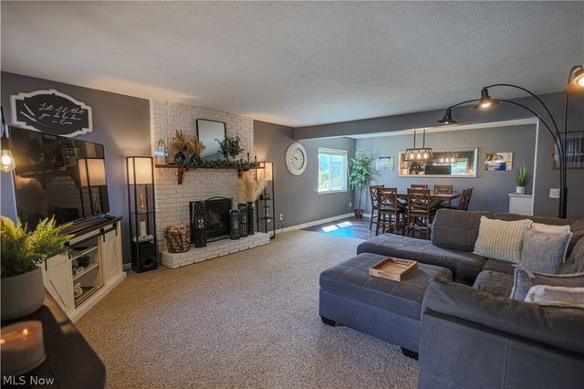 9040 Portage Pointe Drive B, Streetsboro, OH 44241