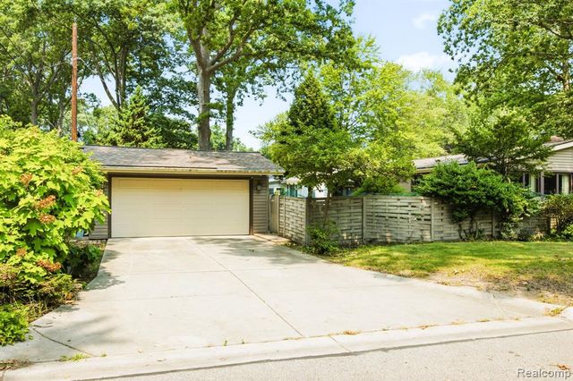 3209 Mount Vernon Road, Port Huron, MI 48060