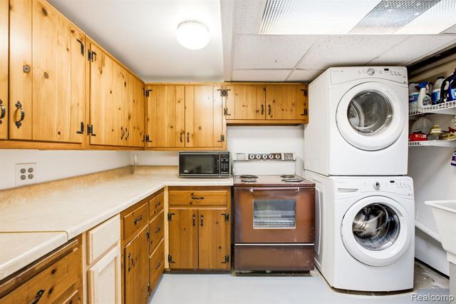 3209 Mount Vernon Road, Port Huron, MI 48060