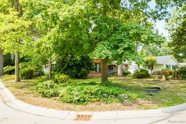 3209 Mount Vernon Road, Port Huron, MI 48060