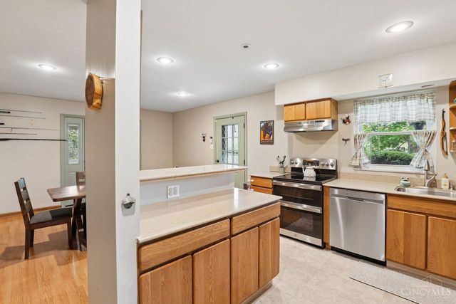 1005 Robin Hill Drive, New Richmond, OH 45157