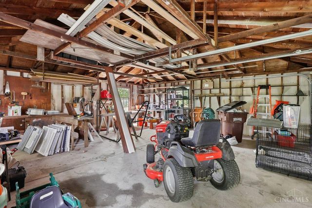1005 Robin Hill Drive, New Richmond, OH 45157