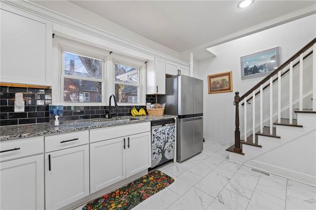 1932 Praun Lane, Kansas City, KS 66102