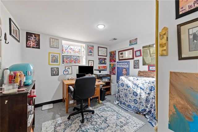 1932 Praun Lane, Kansas City, KS 66102