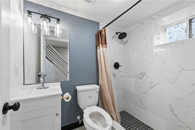 1932 Praun Lane, Kansas City, KS 66102