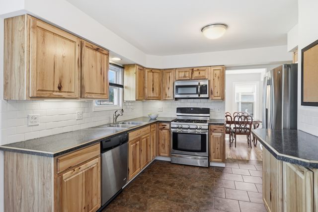 1050 APPLEWOOD Lane, Algonquin, IL 60102