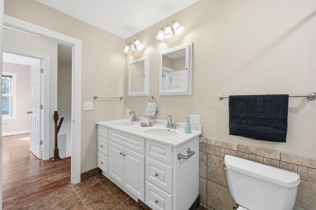 1050 APPLEWOOD Lane, Algonquin, IL 60102