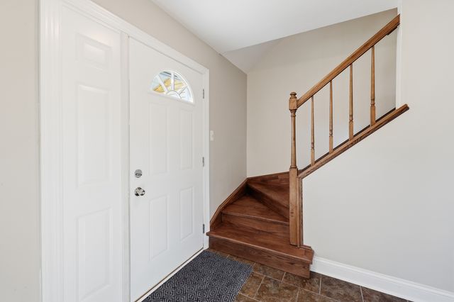 1050 APPLEWOOD Lane, Algonquin, IL 60102