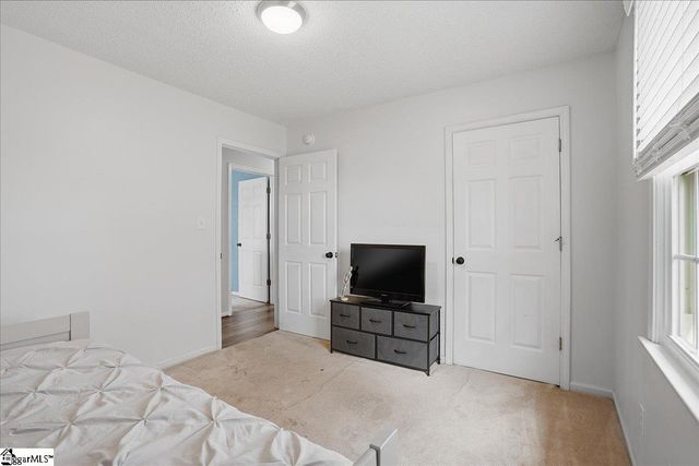 237 Upland View Drive, Boiling Springs, SC 29316