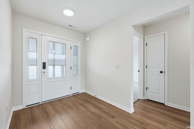 4388 Shadowood Lakes Trail, Fort Wayne, IN 46818