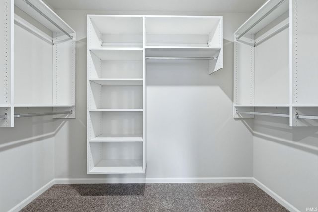 4388 Shadowood Lakes Trail, Fort Wayne, IN 46818