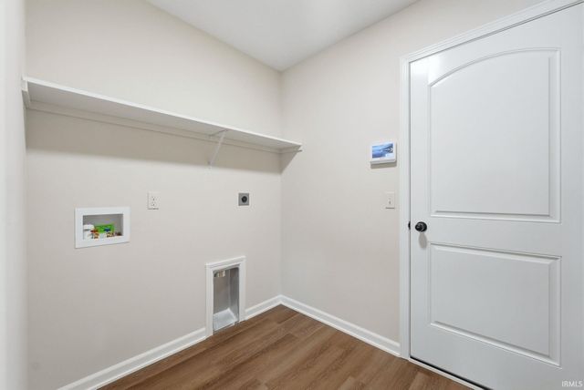 4388 Shadowood Lakes Trail, Fort Wayne, IN 46818