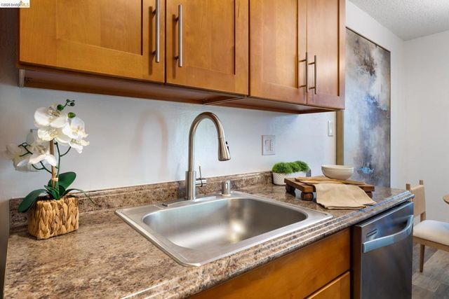 5310 Ridgeview Cir 2, El Sobrante, CA 94803