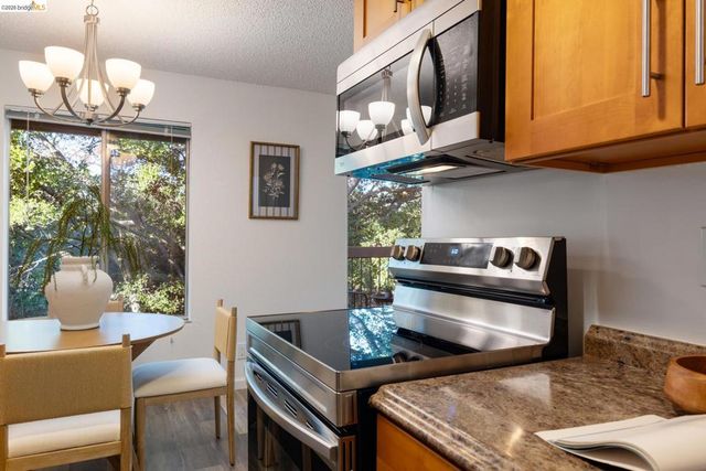 5310 Ridgeview Cir 2, El Sobrante, CA 94803