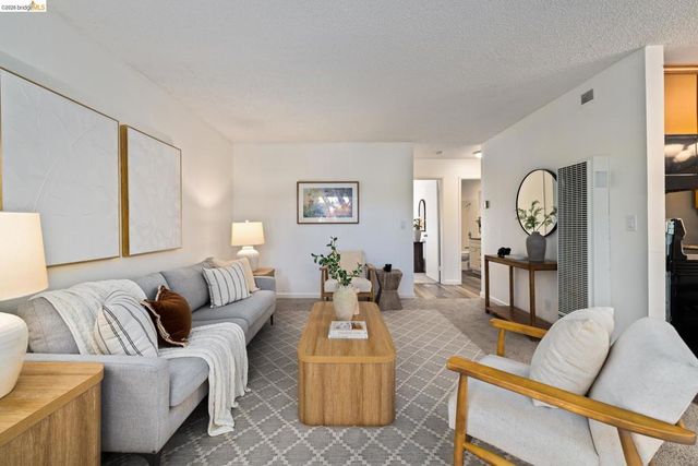 5310 Ridgeview Cir 2, El Sobrante, CA 94803