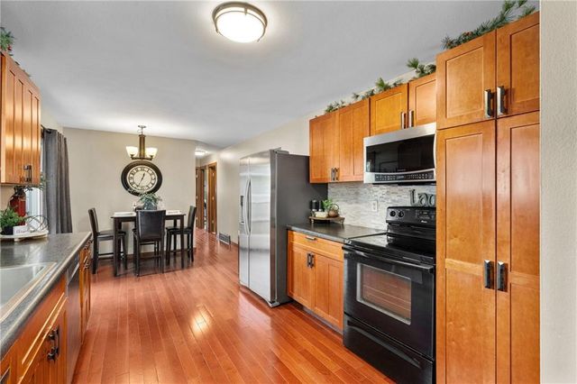 1516 Mitscher Avenue, Eau Claire, WI 54701