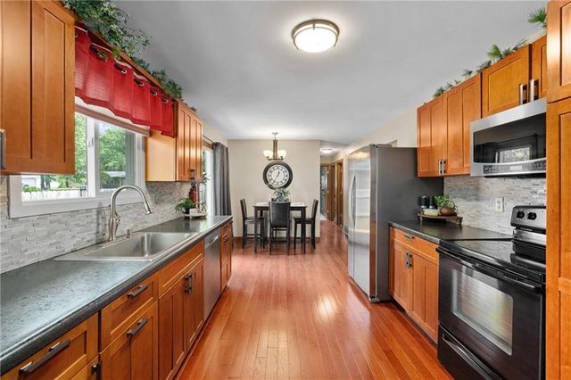 1516 Mitscher Avenue, Eau Claire, WI 54701