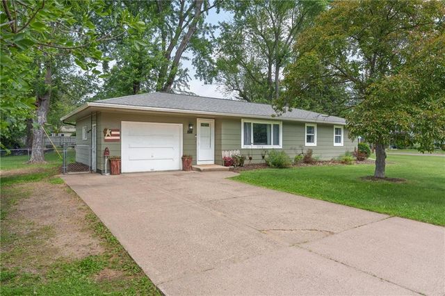 1516 Mitscher Avenue, Eau Claire, WI 54701