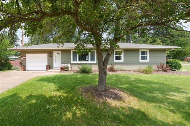 1516 Mitscher Avenue, Eau Claire, WI 54701