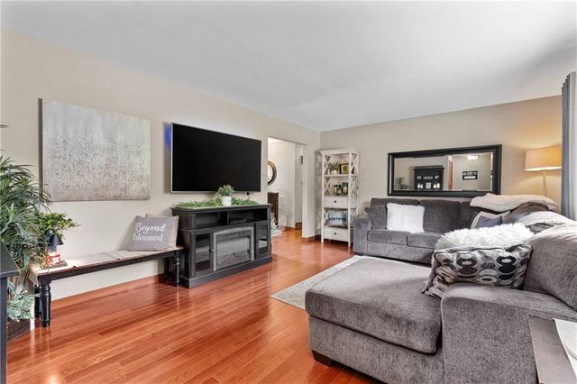 1516 Mitscher Avenue, Eau Claire, WI 54701