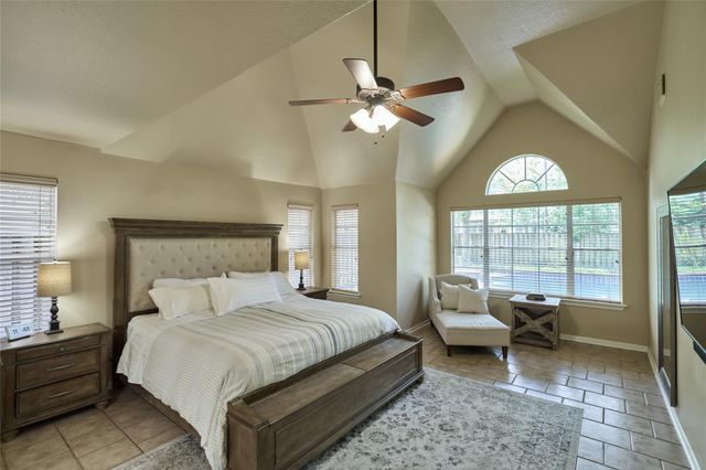 18 Glade Bank Place, The Woodlands, TX 77382