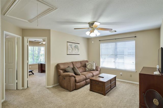 18 Glade Bank Place, The Woodlands, TX 77382