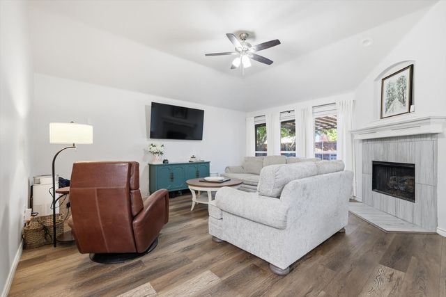 6509 Maple Drive, The Colony, TX 75056