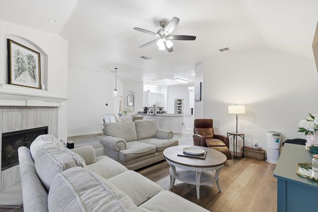 6509 Maple Drive, The Colony, TX 75056