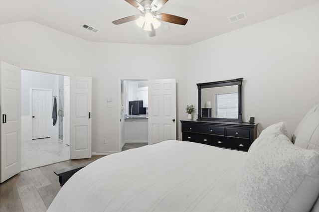 6509 Maple Drive, The Colony, TX 75056