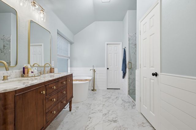 6509 Maple Drive, The Colony, TX 75056