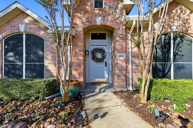 6509 Maple Drive, The Colony, TX 75056