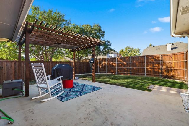 6509 Maple Drive, The Colony, TX 75056