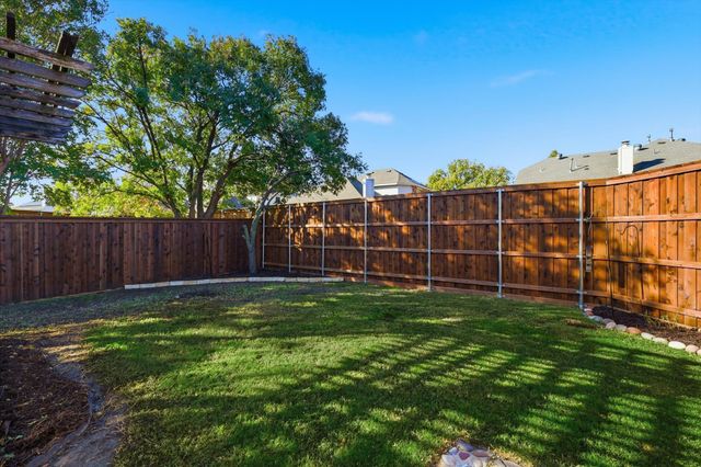 6509 Maple Drive, The Colony, TX 75056