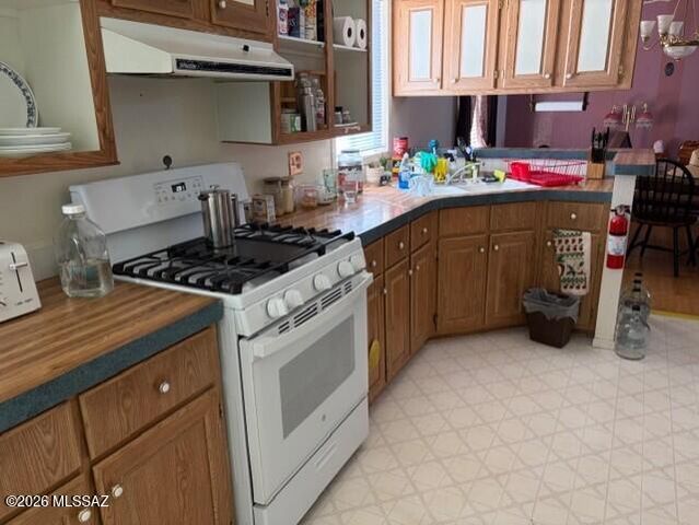 301 N Mescal Road, Benson, AZ 85602