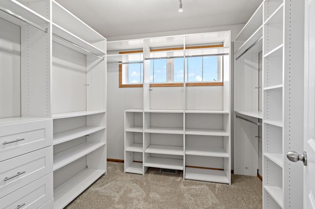 1788 Switchgrass Court, Shakopee, MN 55379