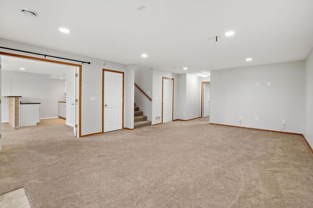 1788 Switchgrass Court, Shakopee, MN 55379