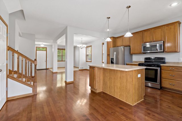 1788 Switchgrass Court, Shakopee, MN 55379