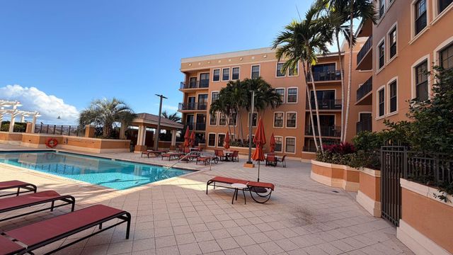 511 Lucerne Avenue 610, Lake Worth Beach, FL 33460