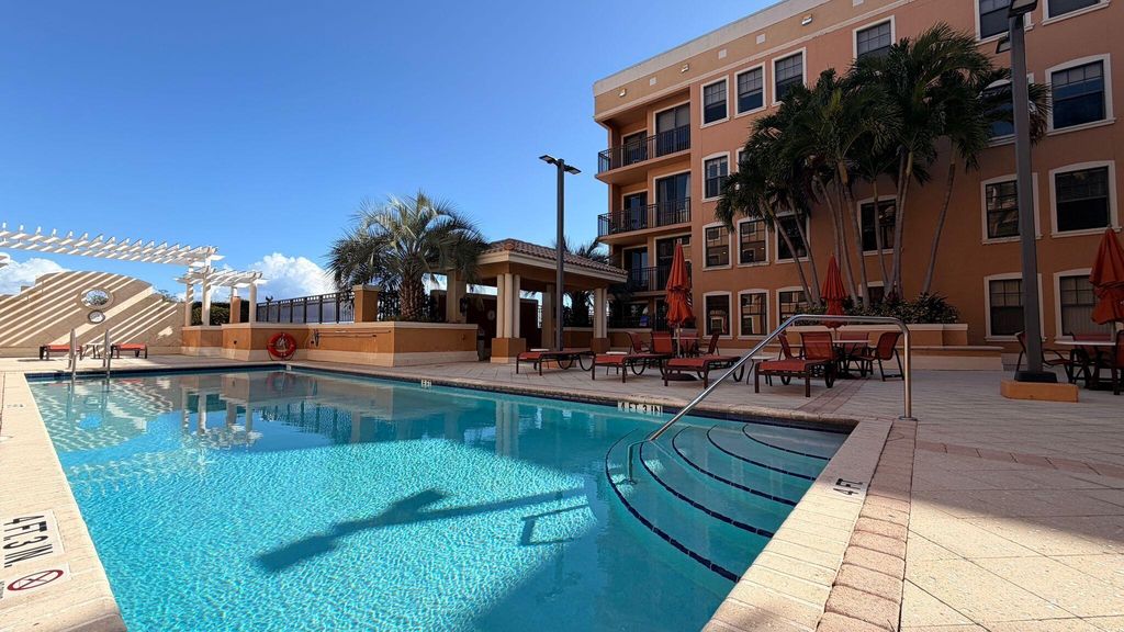 511 Lucerne Avenue 610, Lake Worth Beach, FL 33460