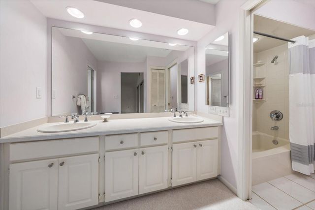 498 LAKEVIEW DRIVE 44, Palm Harbor, FL 34683