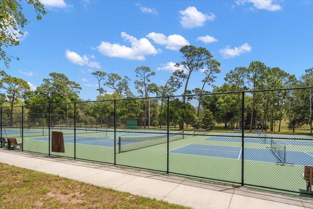 498 LAKEVIEW DRIVE 44, Palm Harbor, FL 34683