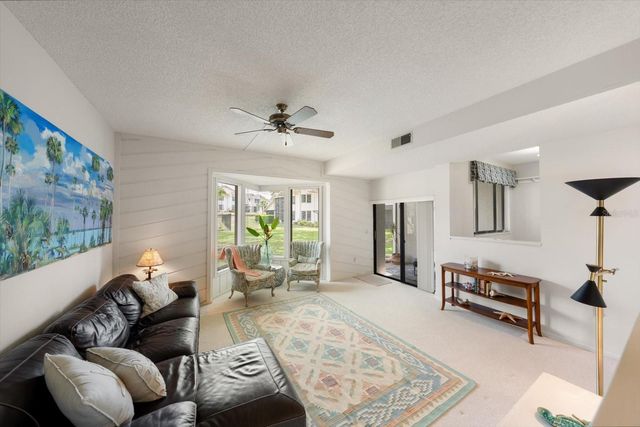 498 LAKEVIEW DRIVE 44, Palm Harbor, FL 34683