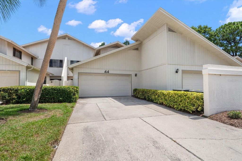 498 LAKEVIEW DRIVE 44, Palm Harbor, FL 34683