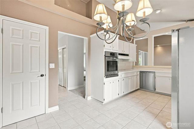 32125 27th Avenue SW, Federal Way, WA 98023